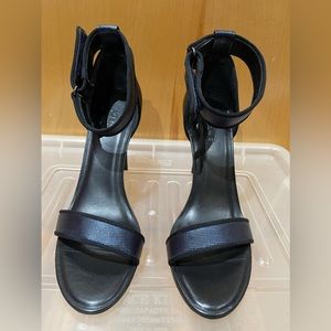 Dark blue stiletto heels size 10